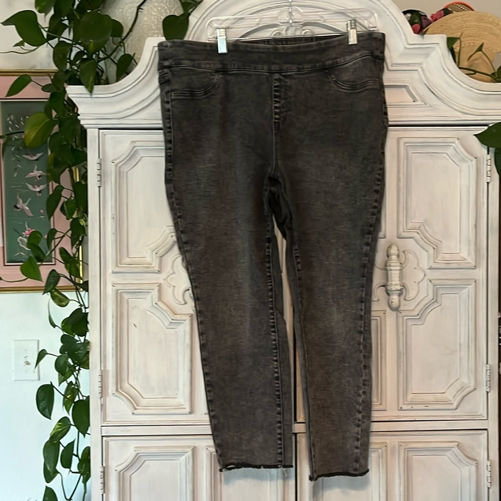 5 for $25 Lane Bryant Flex Magic Waistband High Rise Jegging Distressed Grey 16